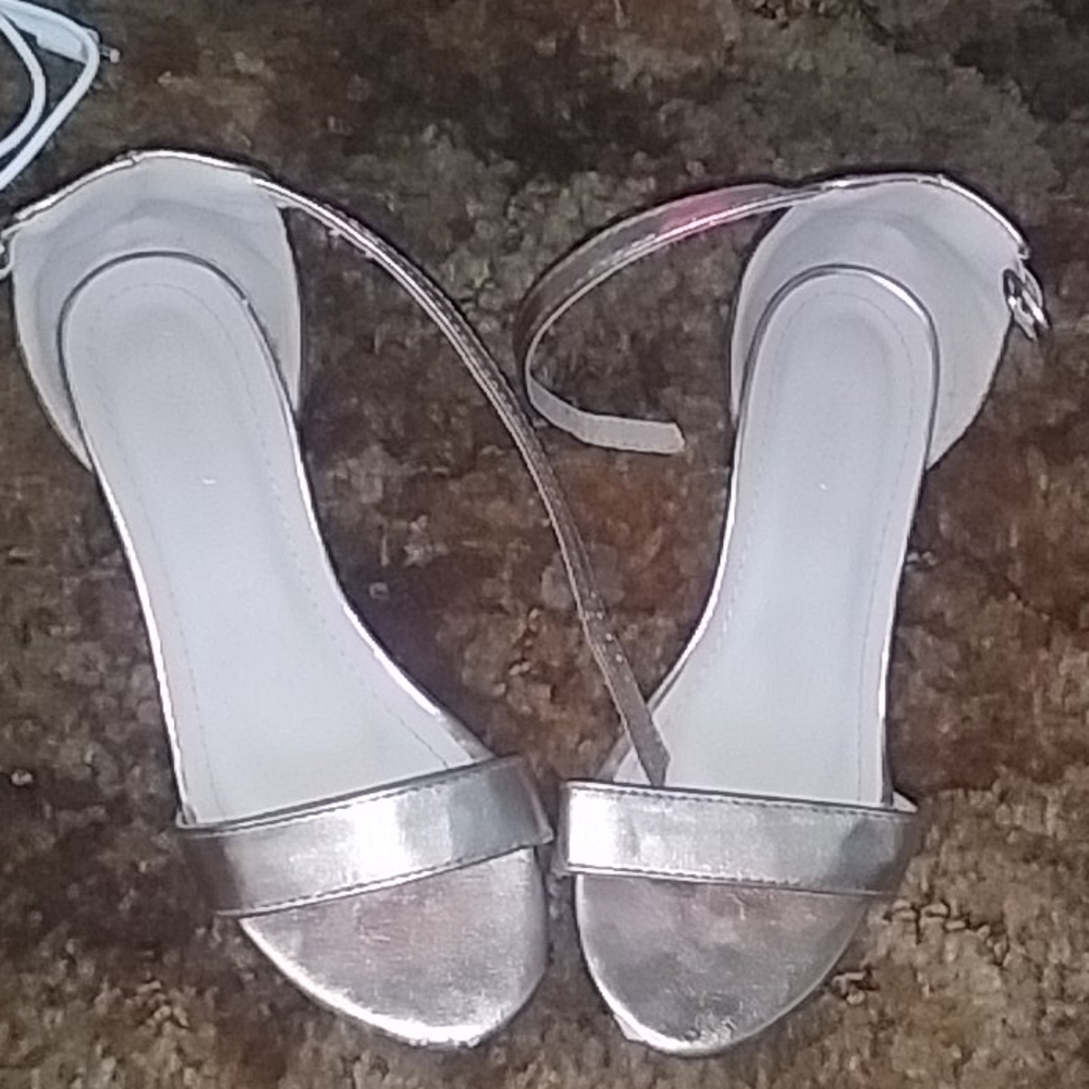 Kids heels